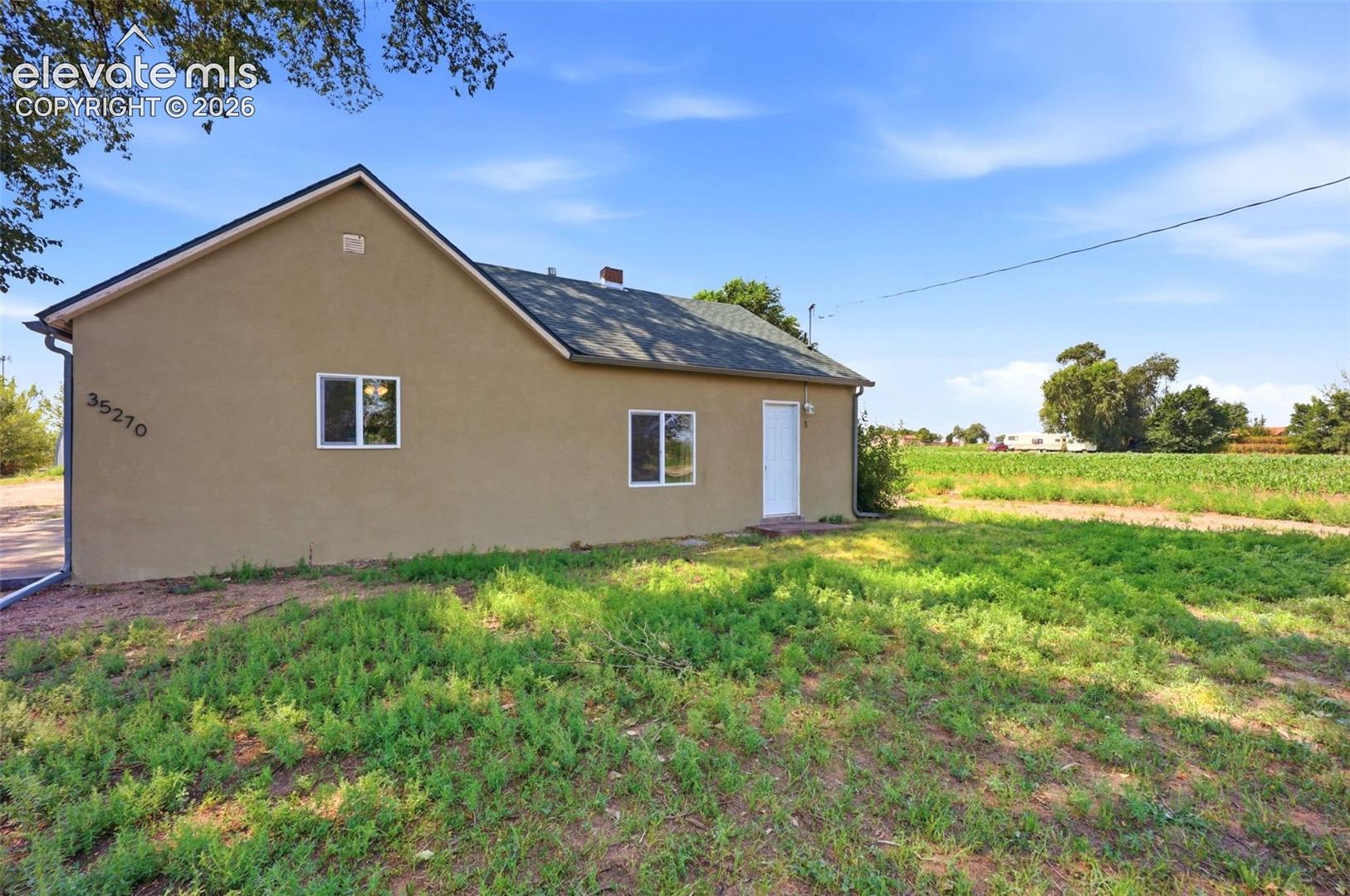 Listing photo 2 for 35270 Ford Road