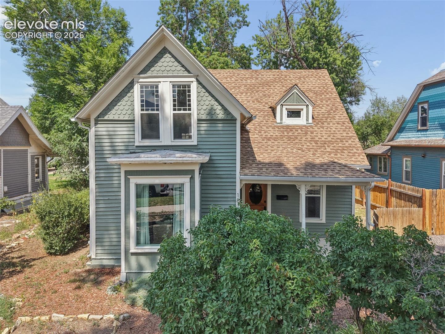 Listing photo 39 for 1812 W Pikes Peak Avenue