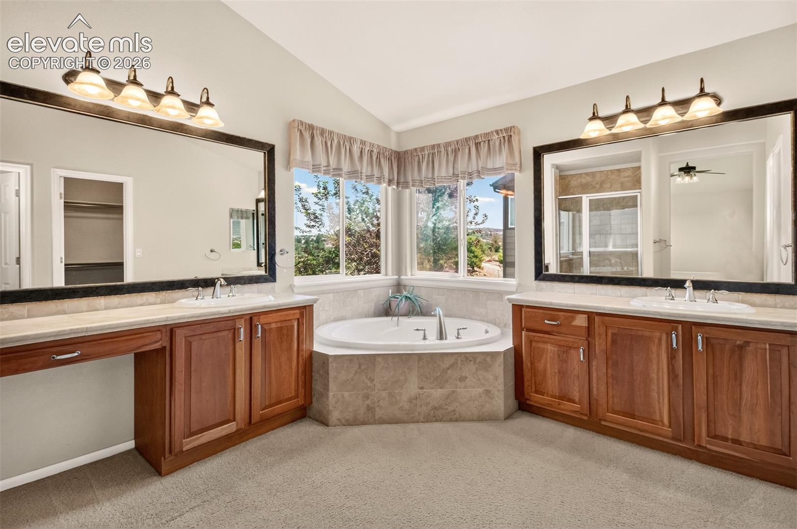 Listing photo 30 for 387 Fox Run Circle