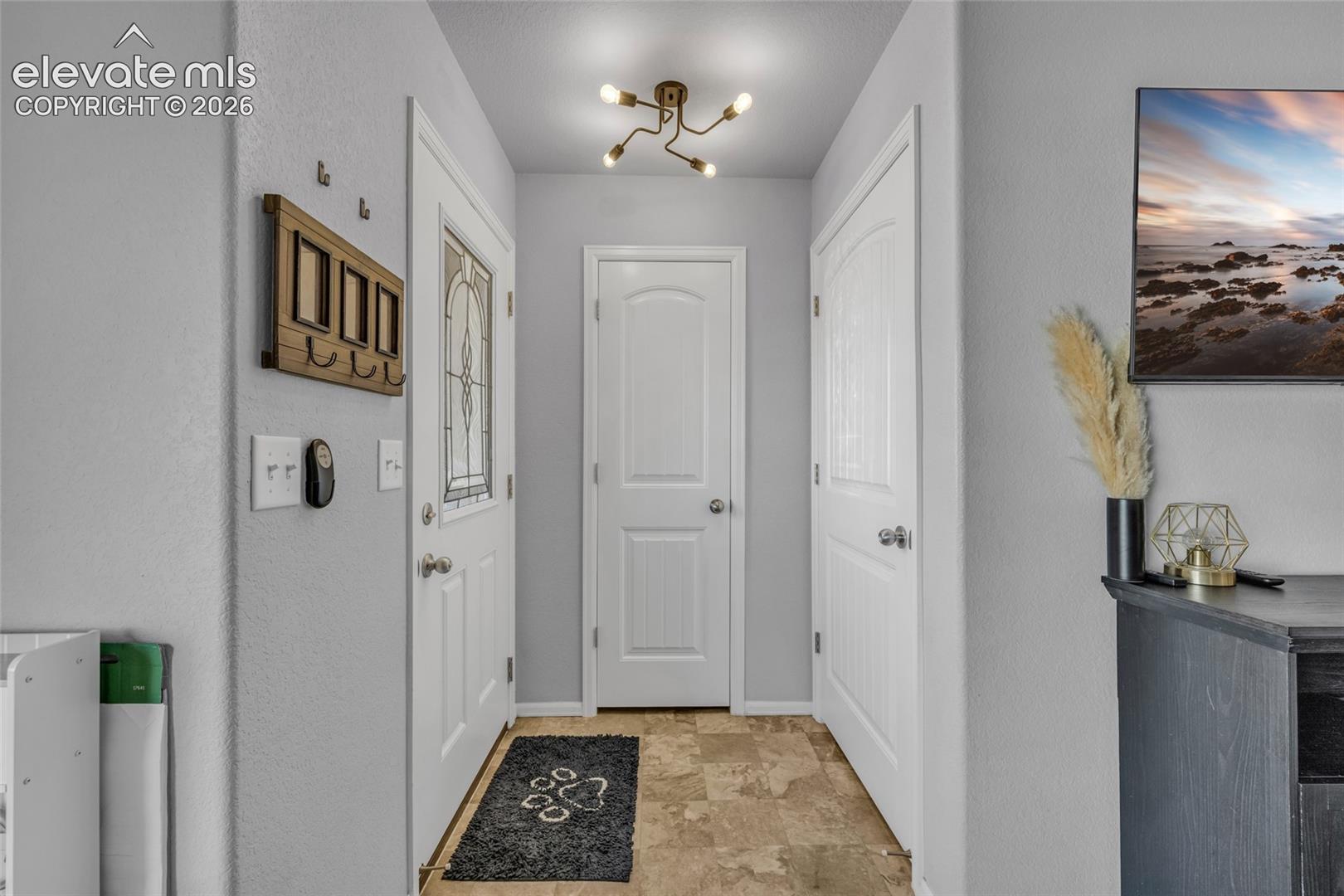 7649 Grand Fir Point, photo 3