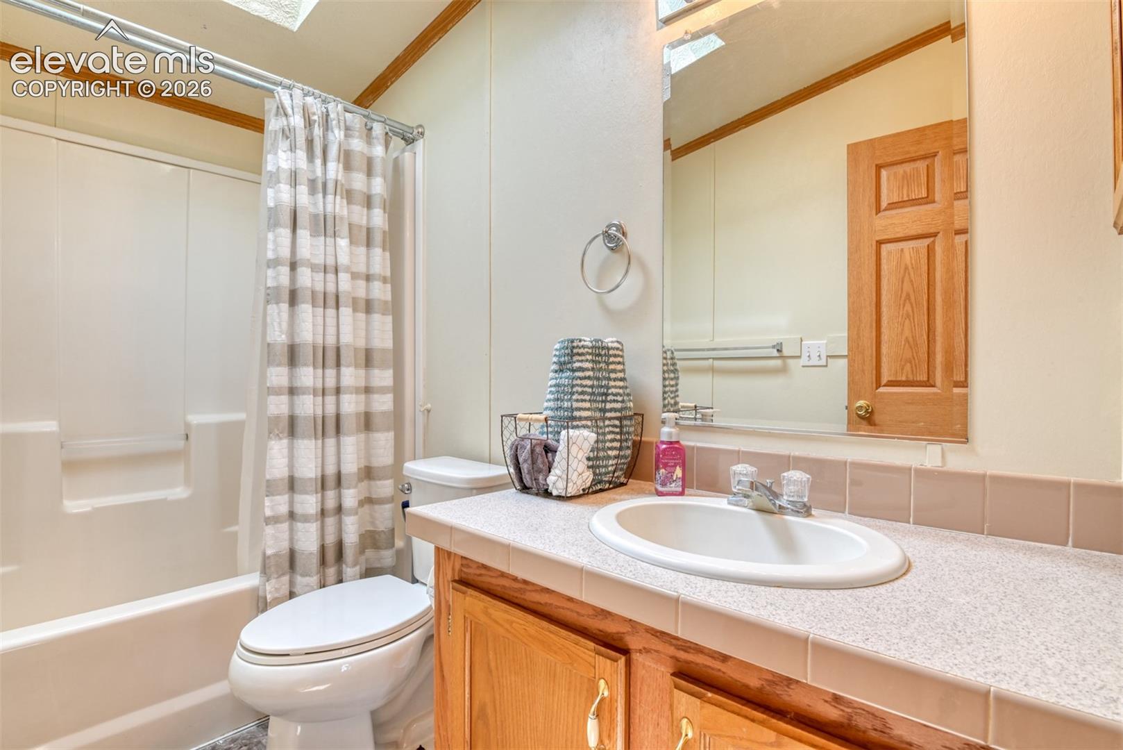 Listing photo 23 for 9672 Avenida Hermosa View