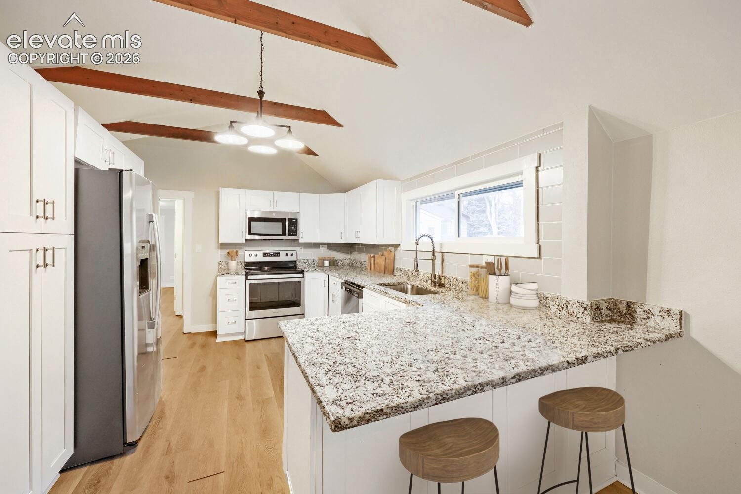 Listing photo 12 for 1112 2nd Street