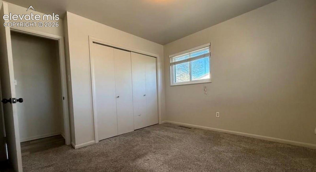 Listing photo 12 for 7 Echo Place