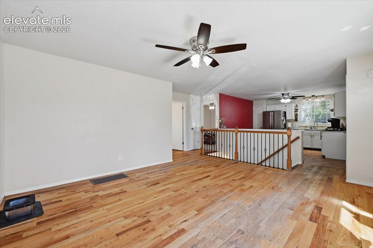 Listing photo 10 for 4254 Halstead Circle