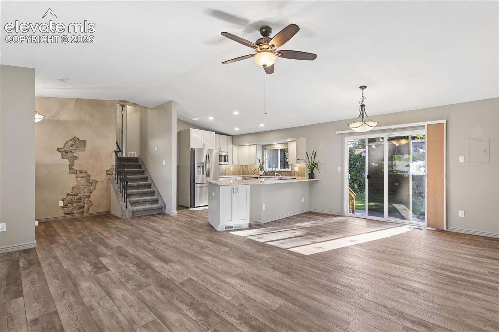 6723 Bishop Drive, photo 9