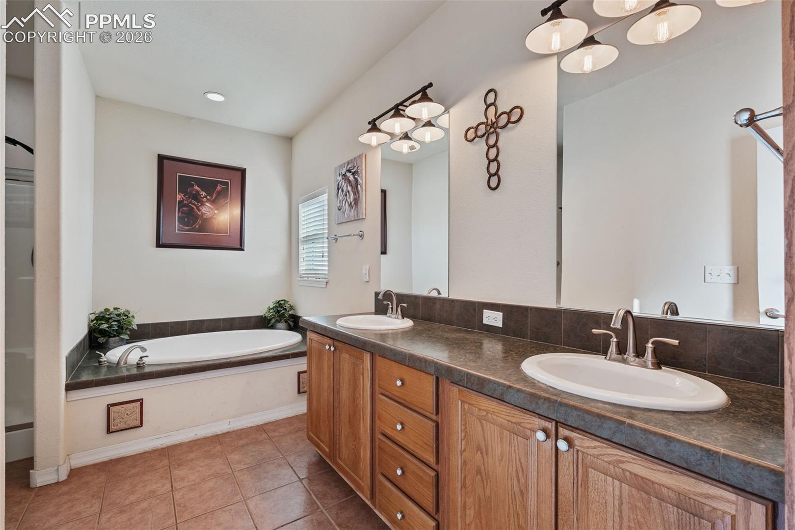 Listing photo 25 for 9785 N Rush Road