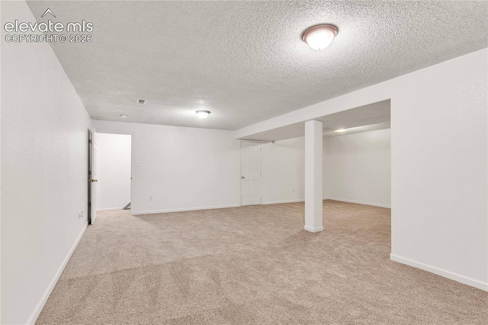Listing photo 20 for 508 S Bayfield Avenue