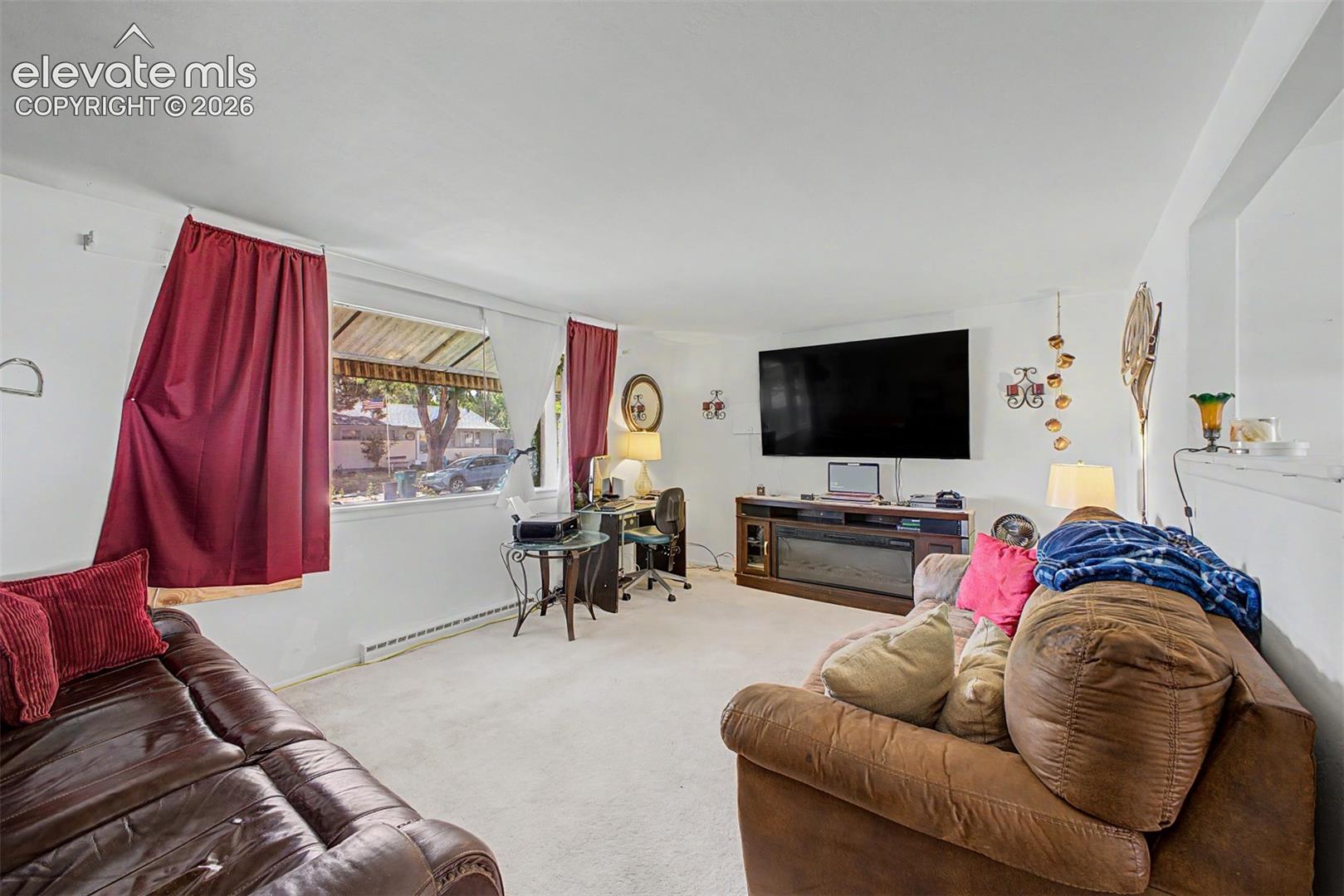 Listing photo 5 for 1606 Iroquois Road