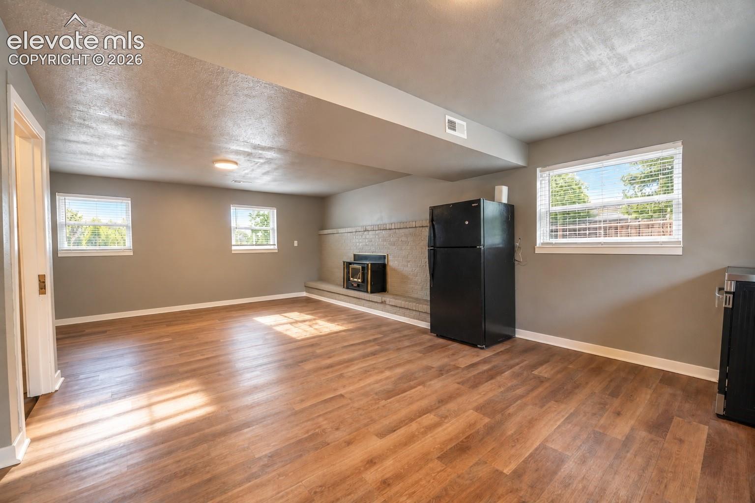 Listing photo 18 for 4020 Manzana Court