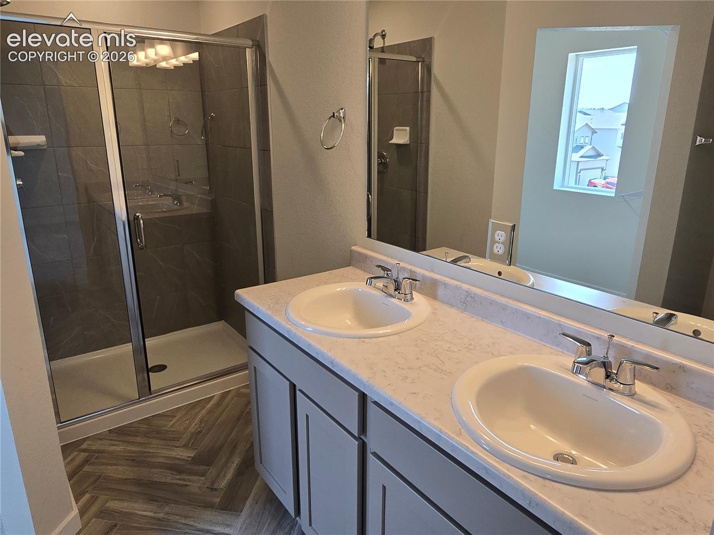 Listing photo 11 for 4512 Hawk Haven View