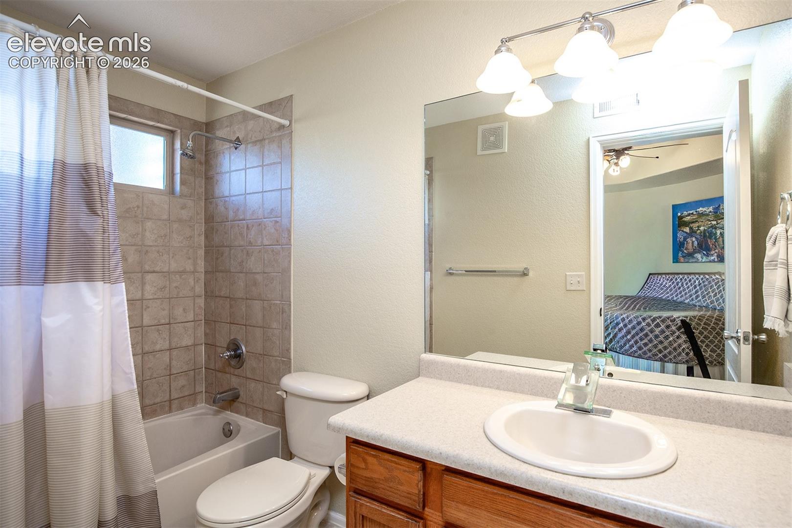 Listing photo 18 for 2085 Montura View 102