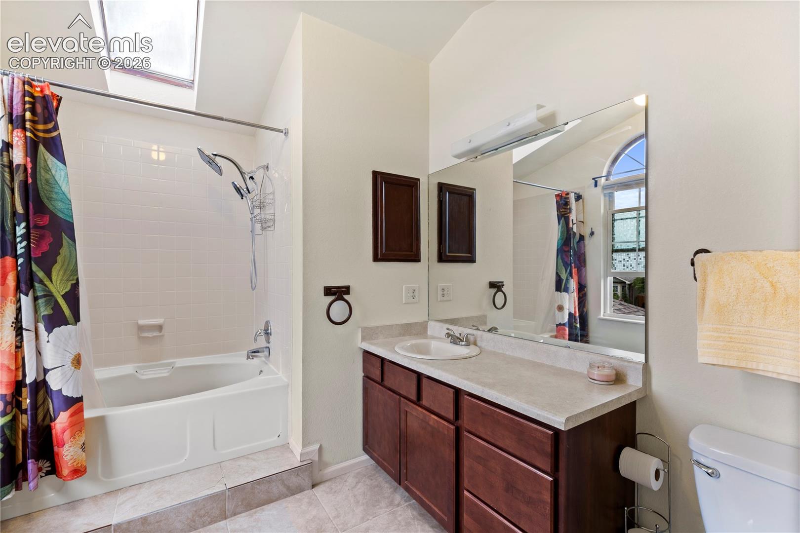 Listing photo 13 for 4315 Archwood Drive