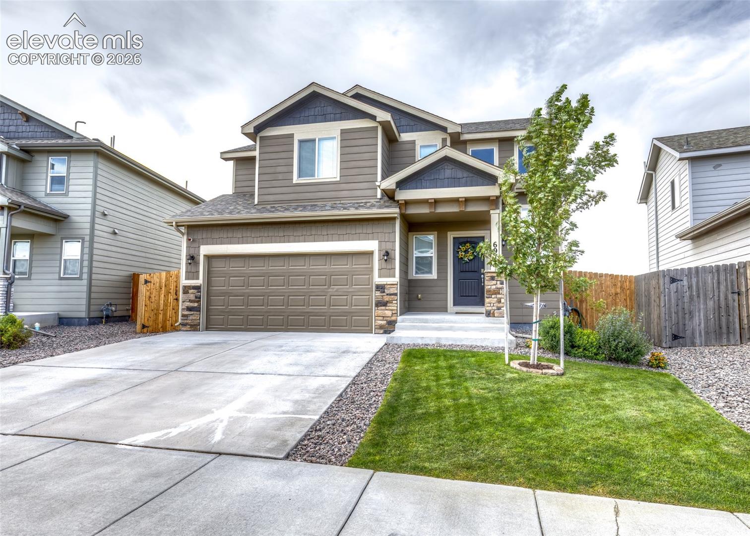 6977 Winnicut Drive, photo 3