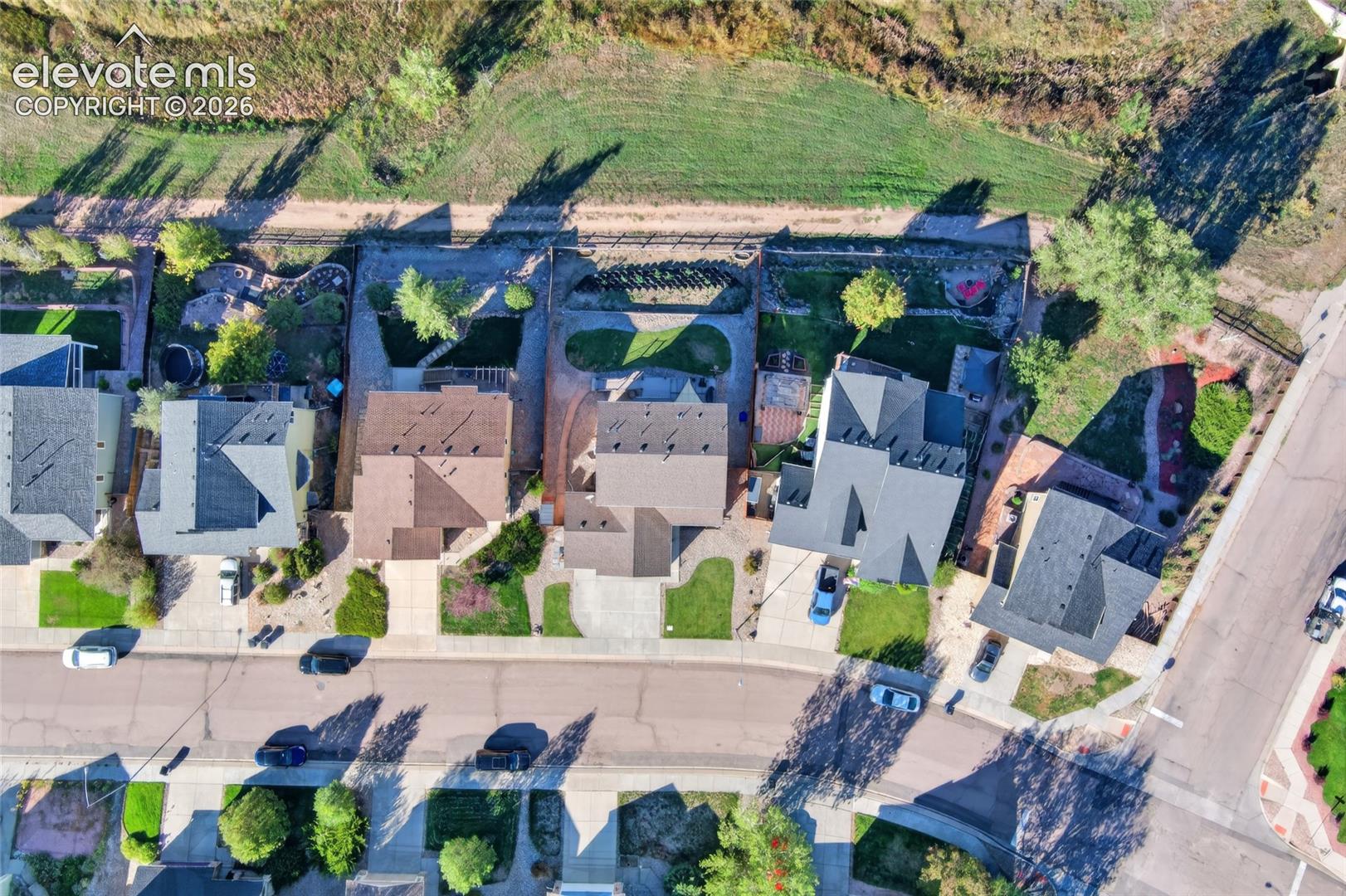 Listing photo 33 for 7490 Creekfront Drive