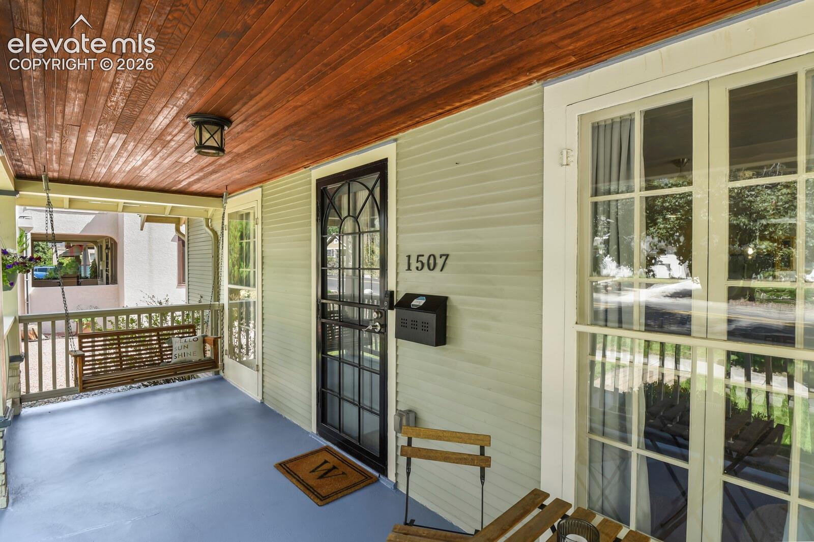 Listing photo 7 for 1507 N El Paso Street