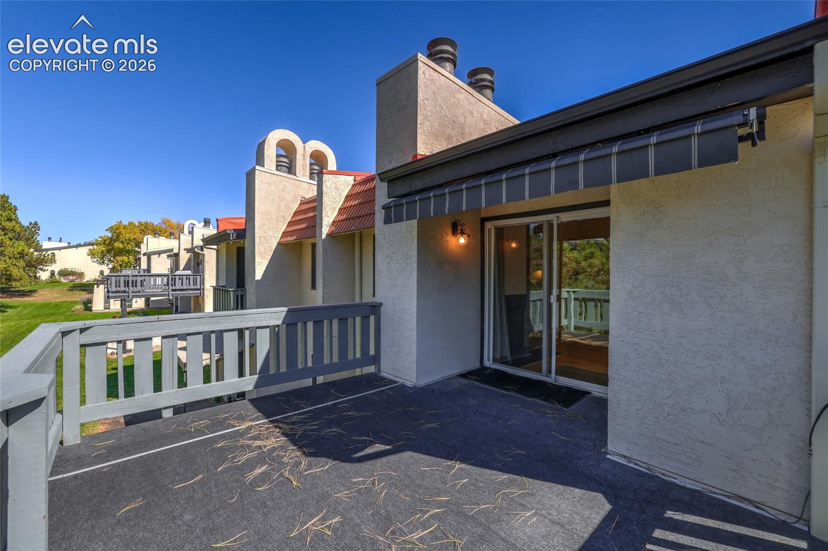 Listing photo 32 for 1062 Fontmore Road C