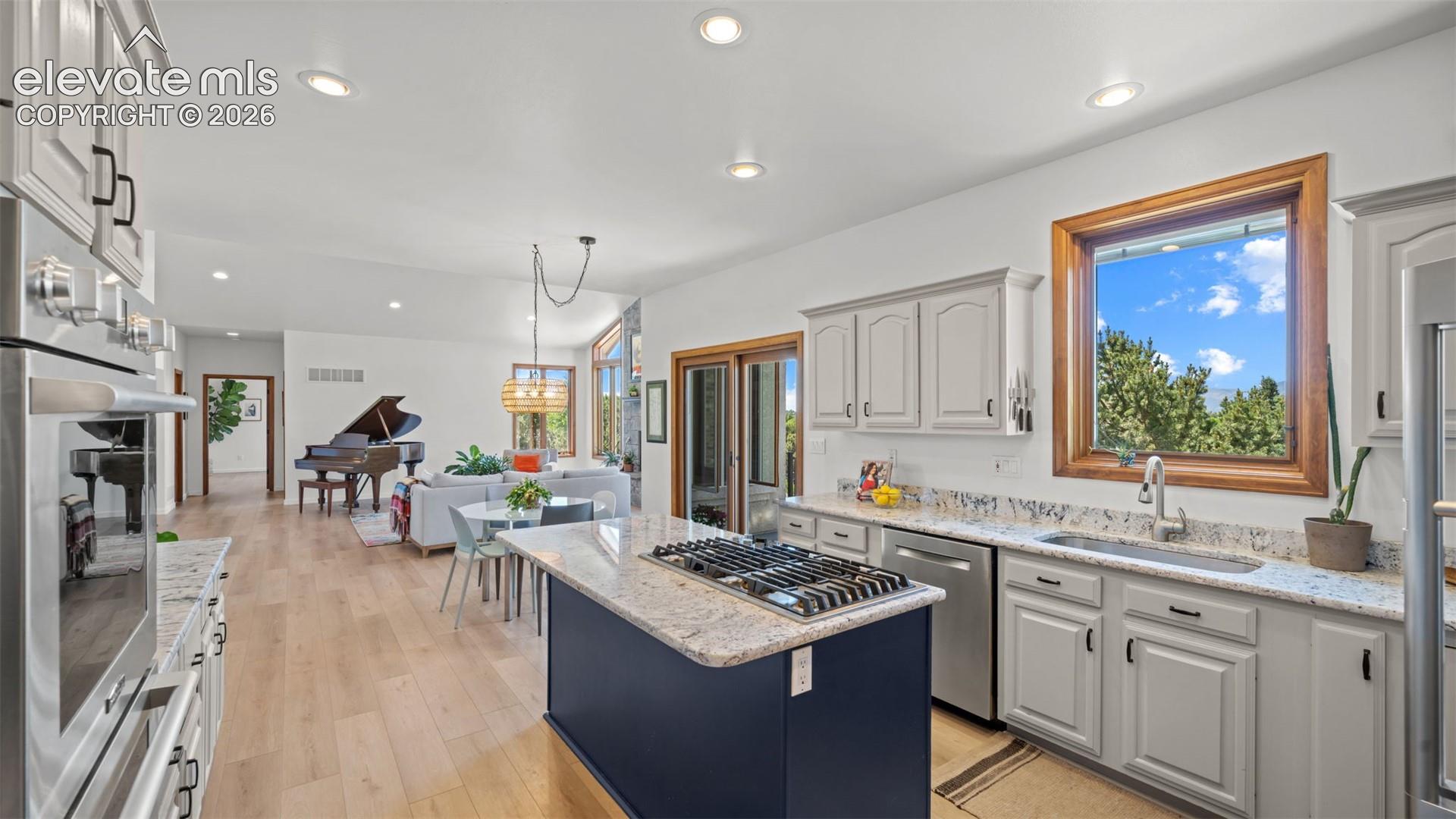 830 Lake Woodmoor Drive, photo 17