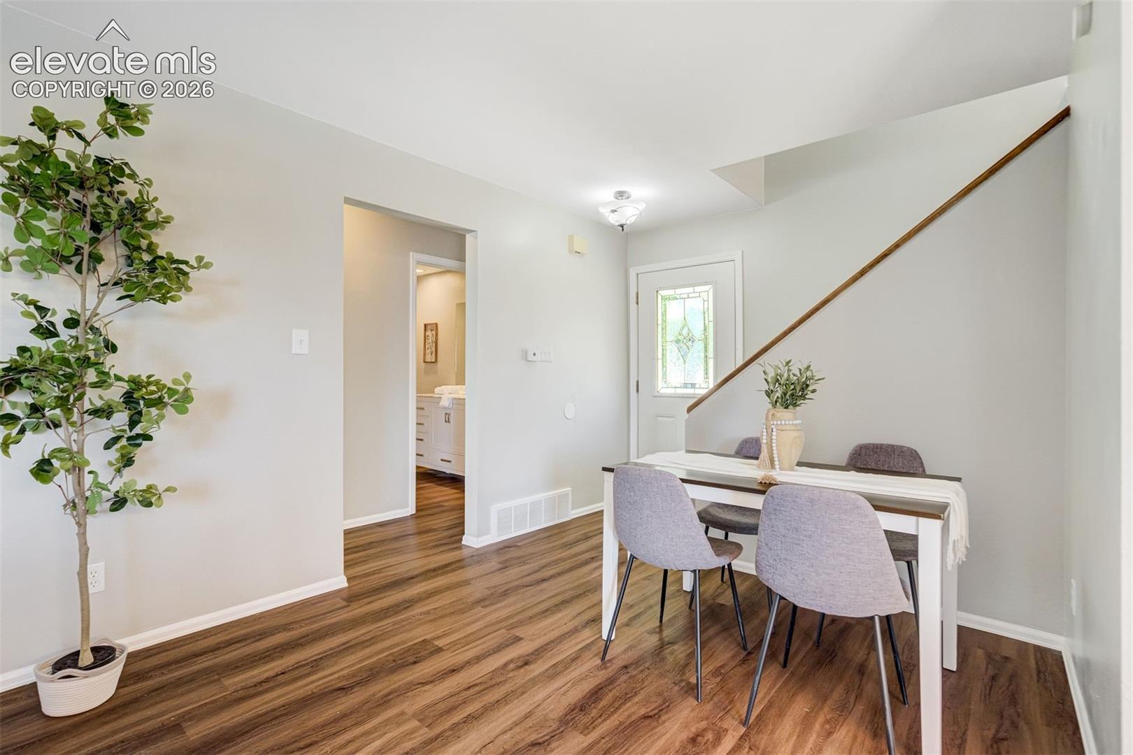 Listing photo 13 for 314 Cobblestone Drive