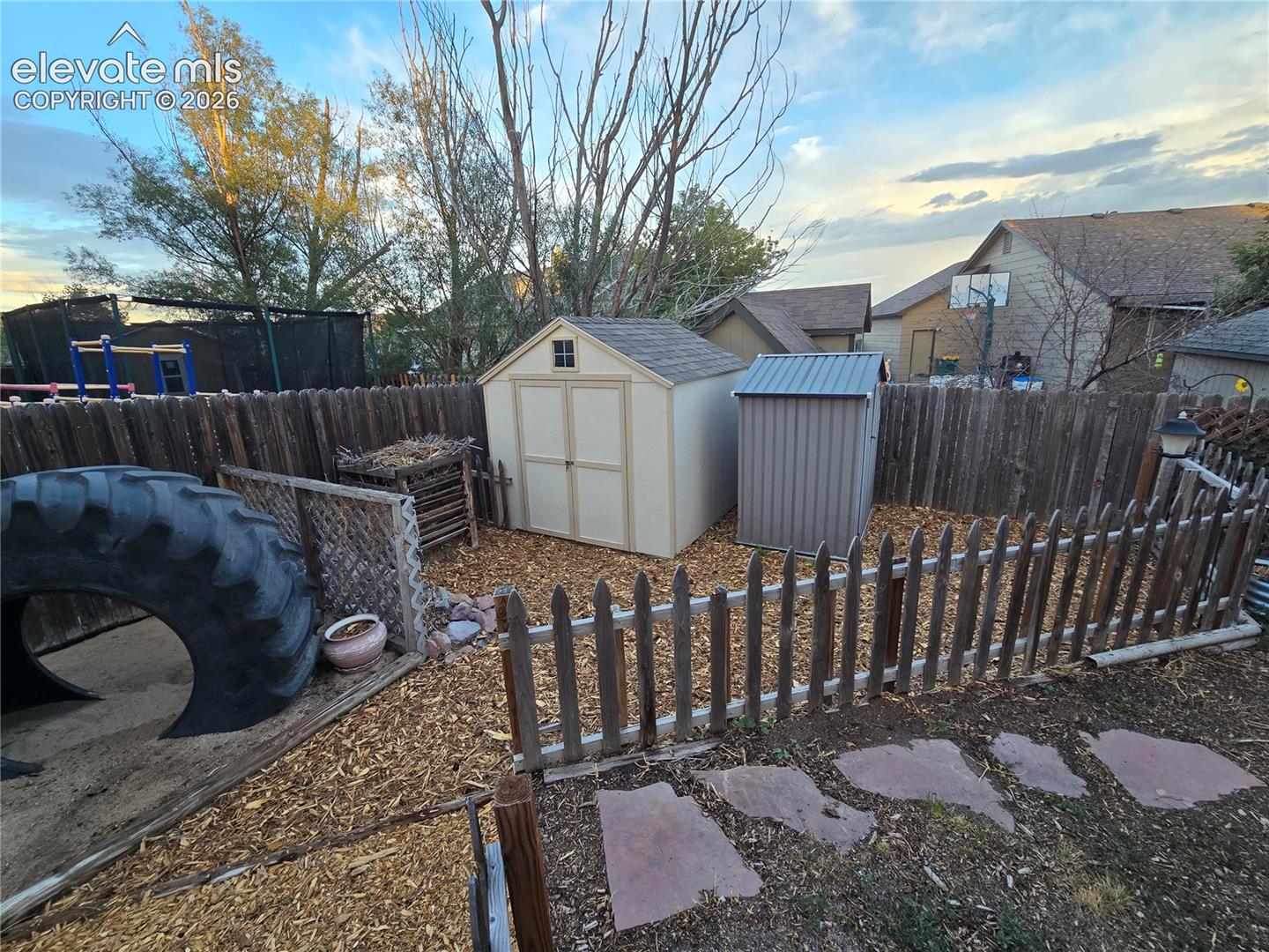 Listing photo 43 for 8059 Oliver Road