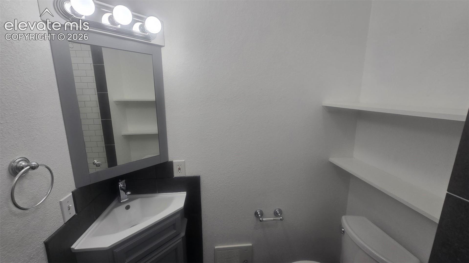 601 Crestridge Avenue, photo 20