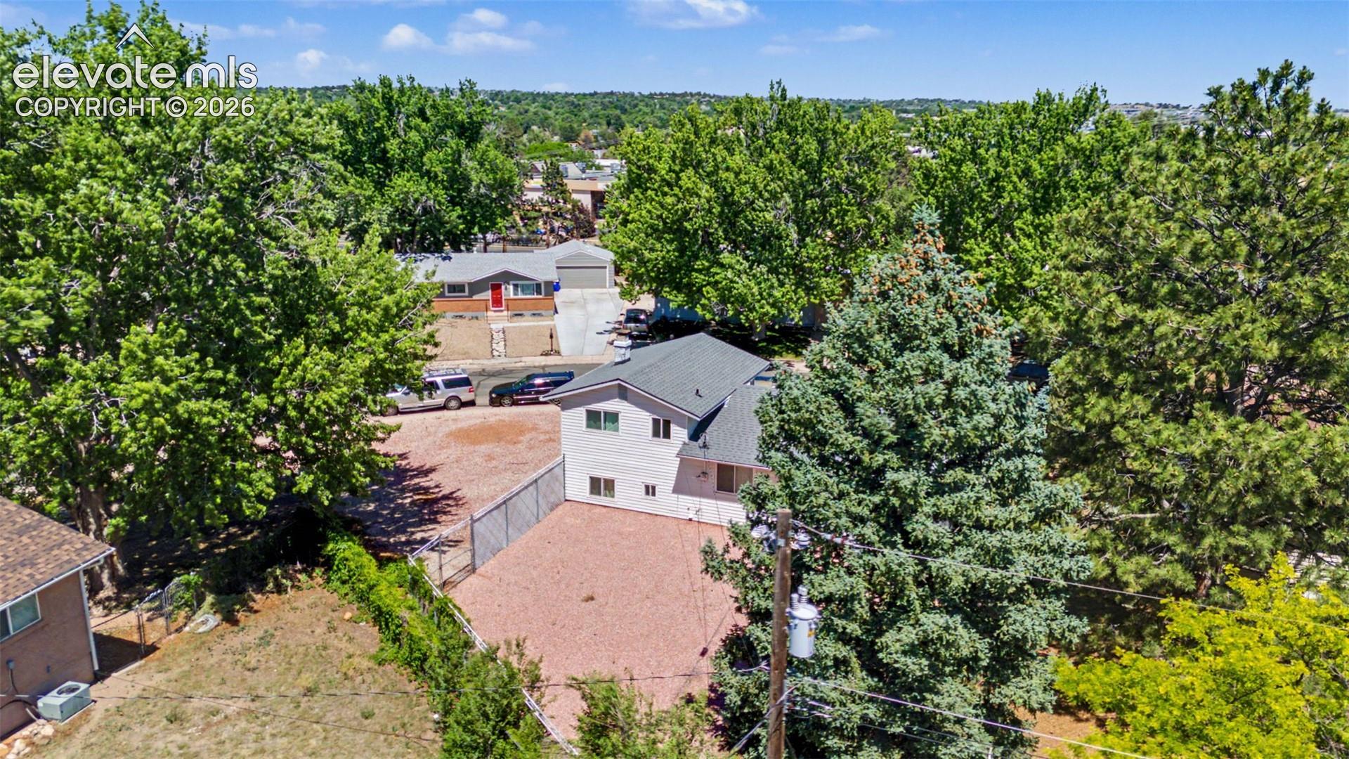 Listing photo 49 for 712 Lansing Drive