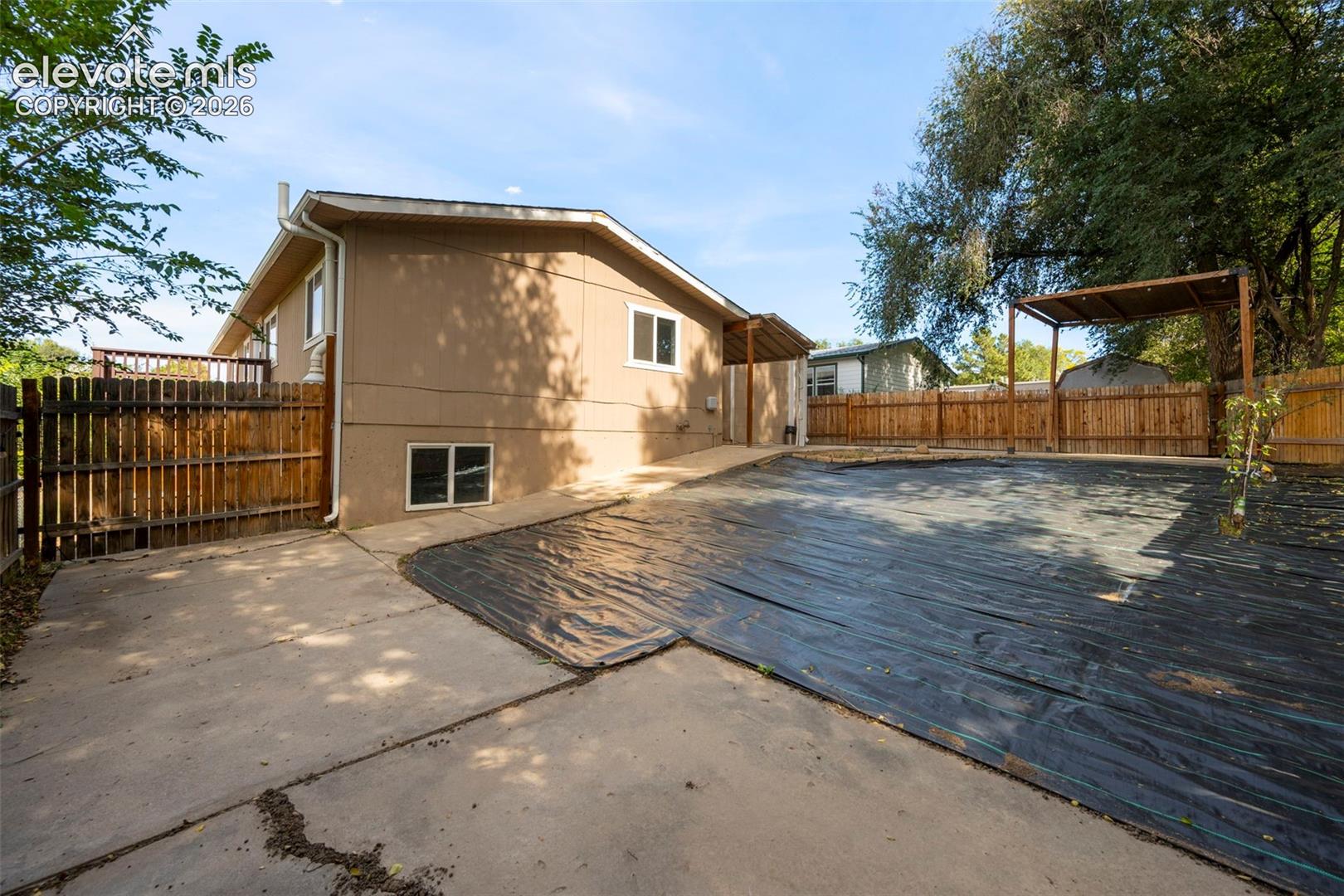 Listing photo 40 for 311 Comanche Village Drive
