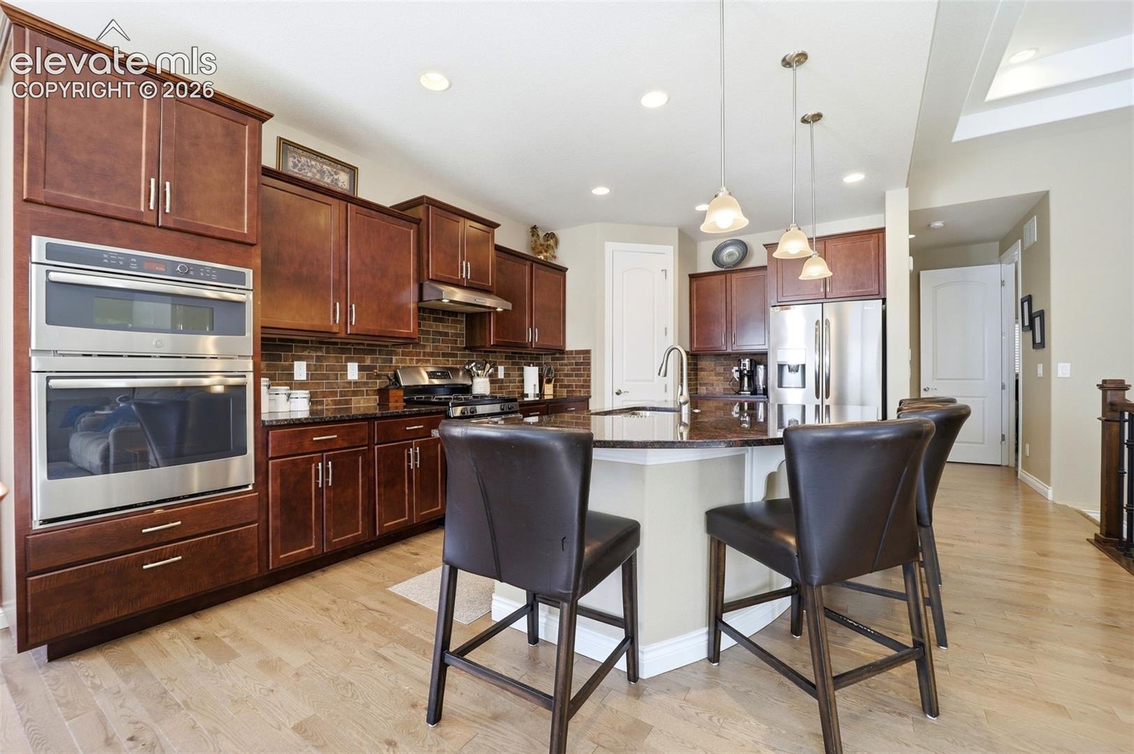 Listing photo 3 for 9982 Golf Crest Drive