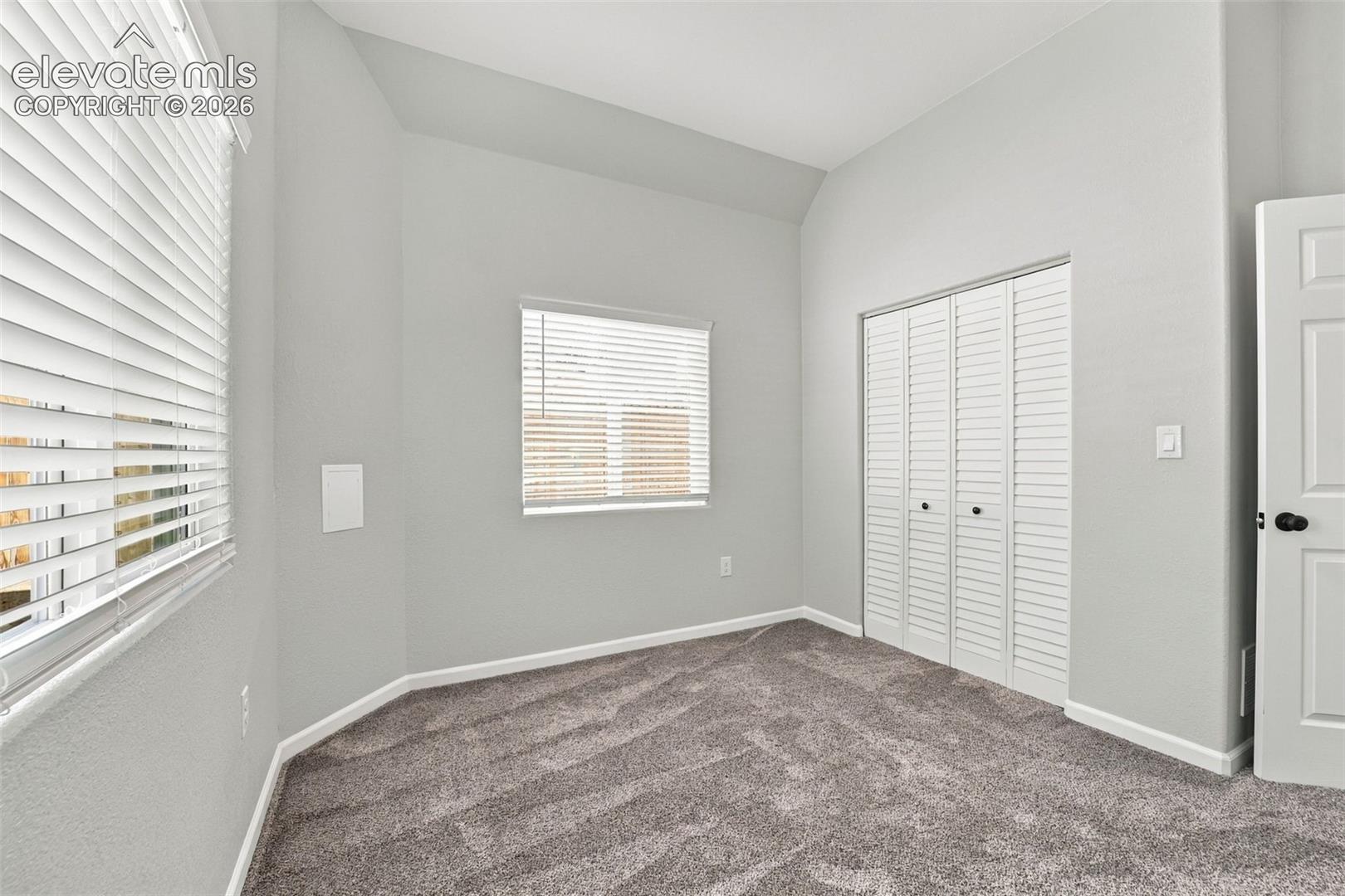 Listing photo 17 for 2200 Lewis Avenue