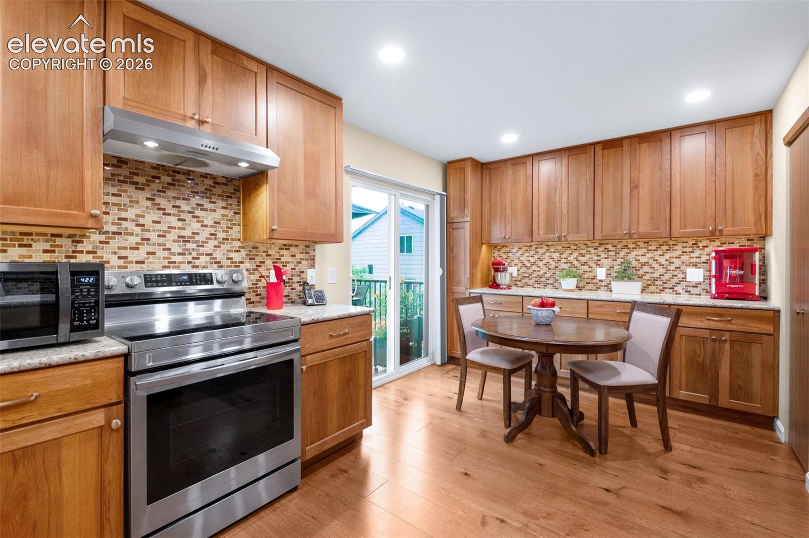 Listing photo 3 for 6325 Naturita Trail