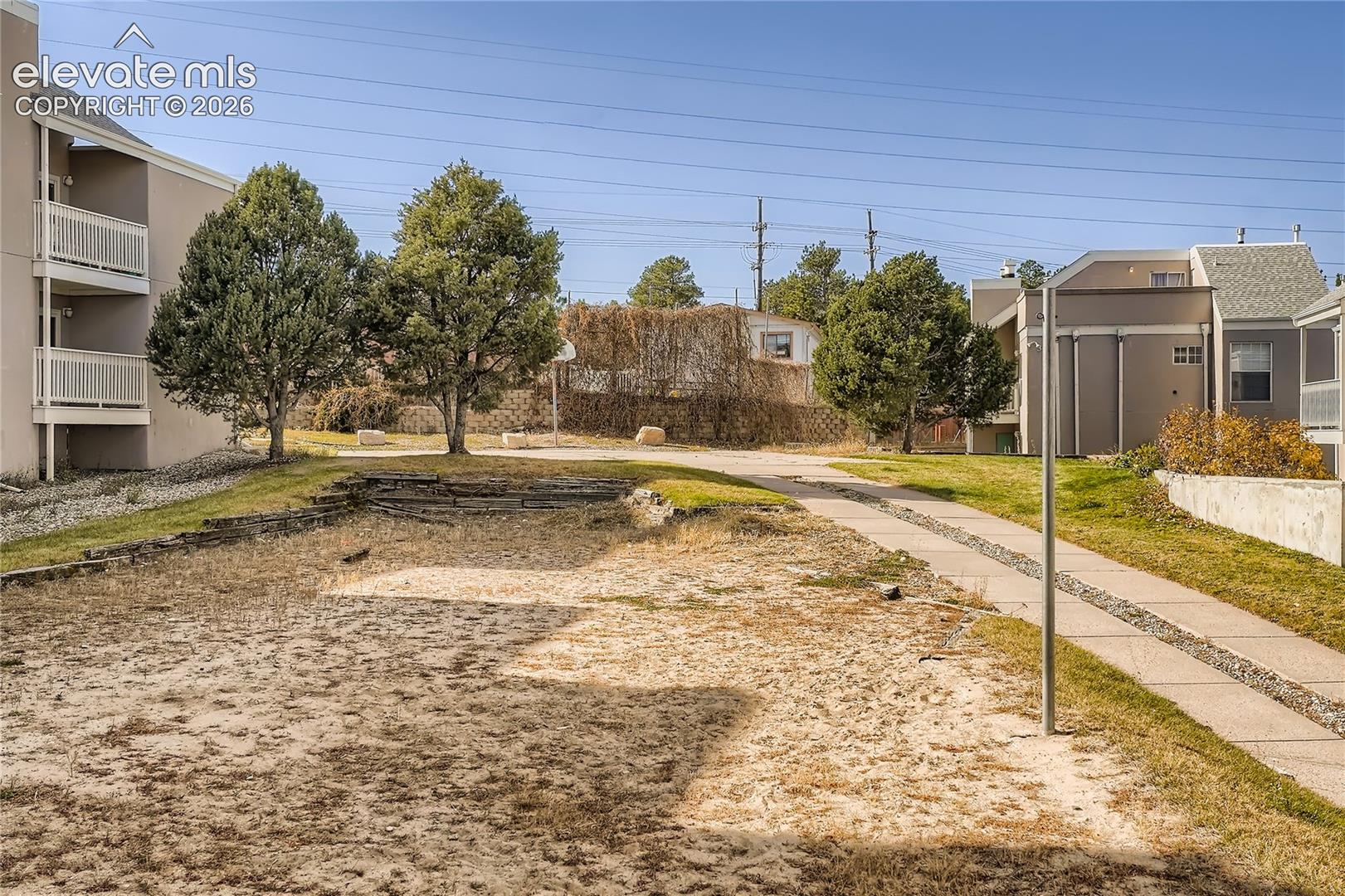 Listing photo 23 for 3455 Rebecca Lane D