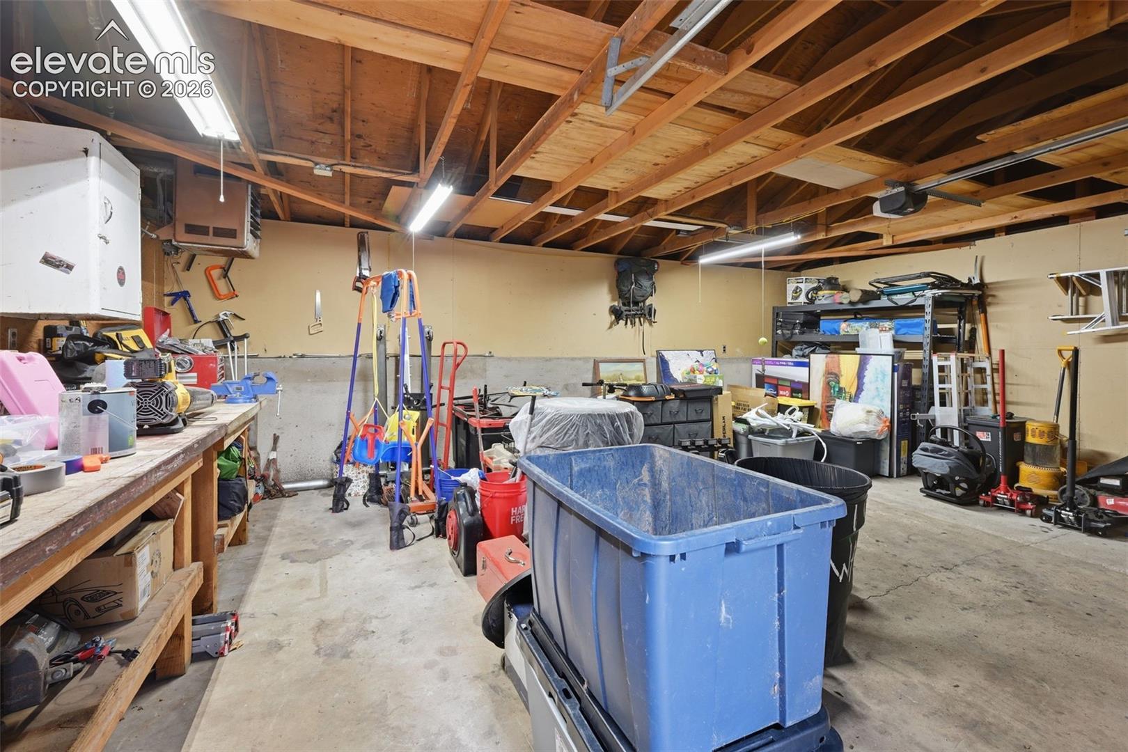 Listing photo 8 for 2637 Waldean Street