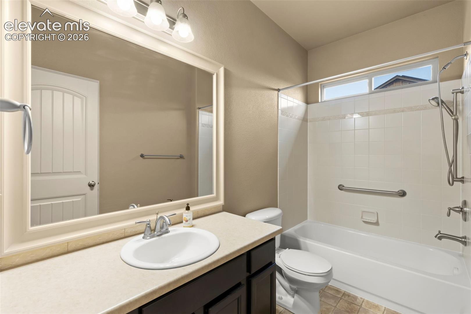 Listing photo 5 for 15551 Colorado Central Way