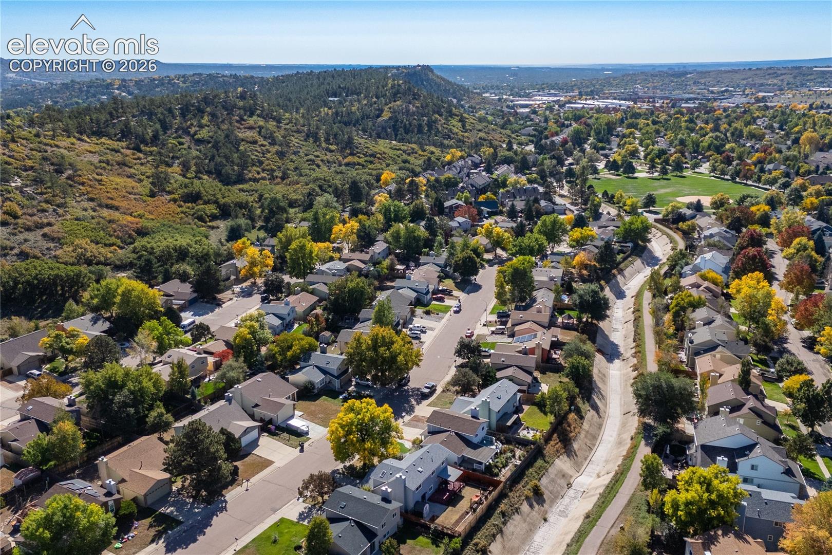 Listing photo 45 for 5870 Pemberton Way