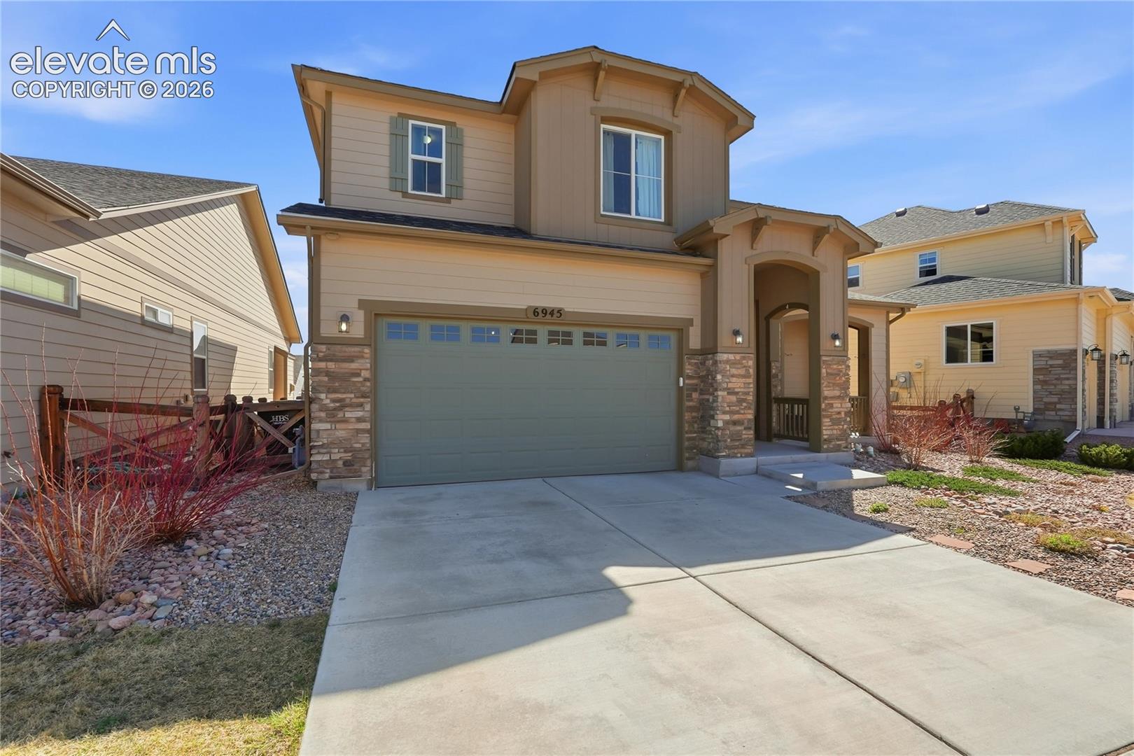 6945 Sedgerock Lane