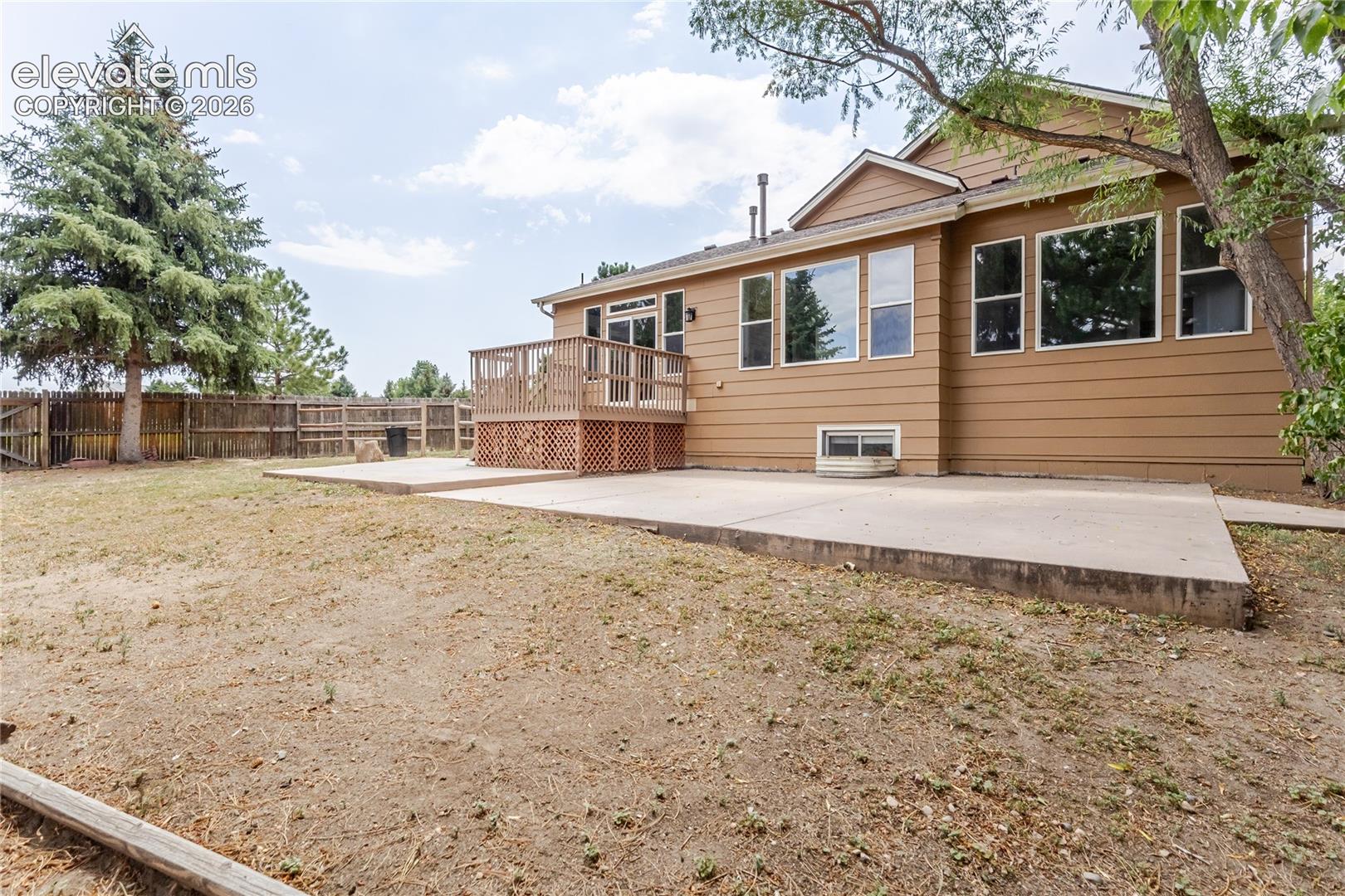 Listing photo 3 for 4860 Seton Place