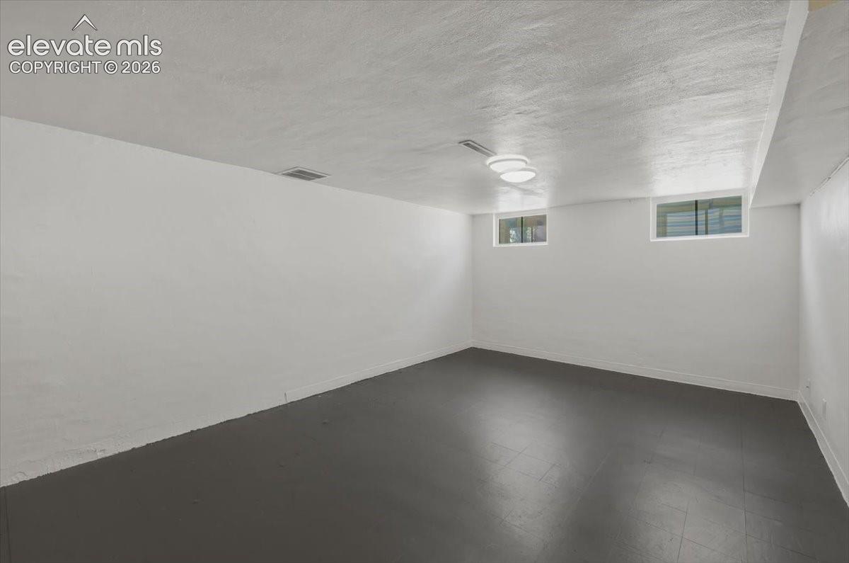 Listing photo 21 for 1411 Wabash Avenue