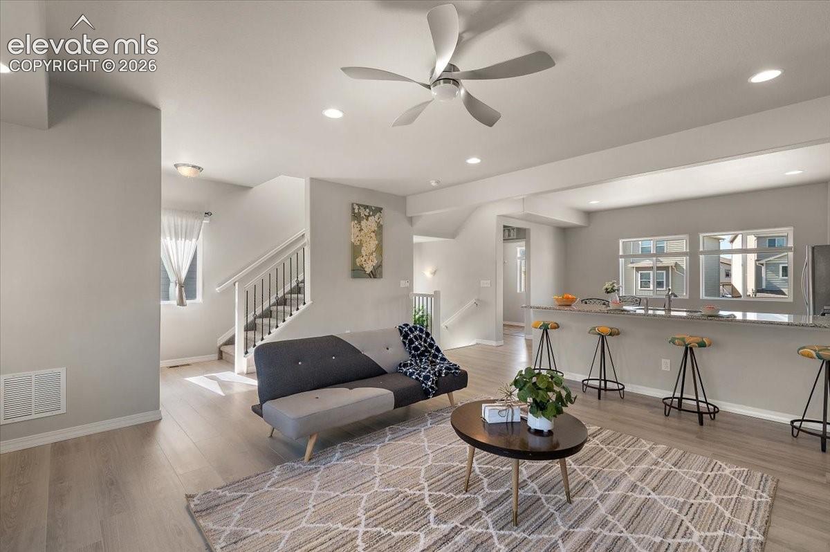 Listing photo 14 for 833 Grissom Drive