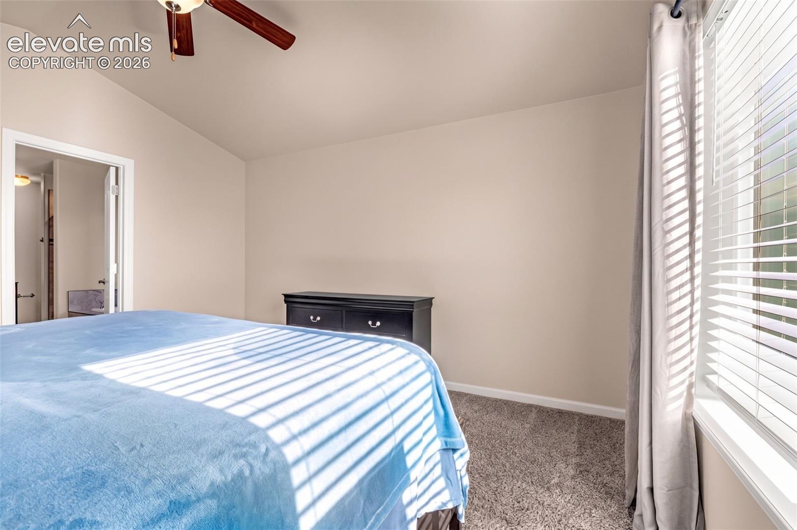 Listing photo 17 for 6607 Lamine Drive