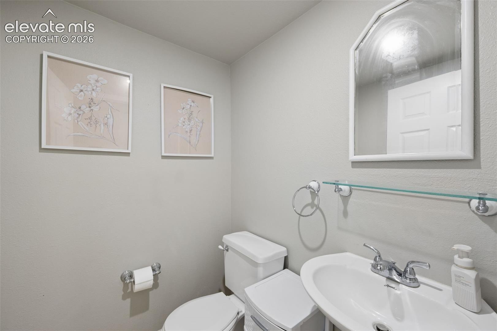 Listing photo 34 for 14015 Timber Grove Lane