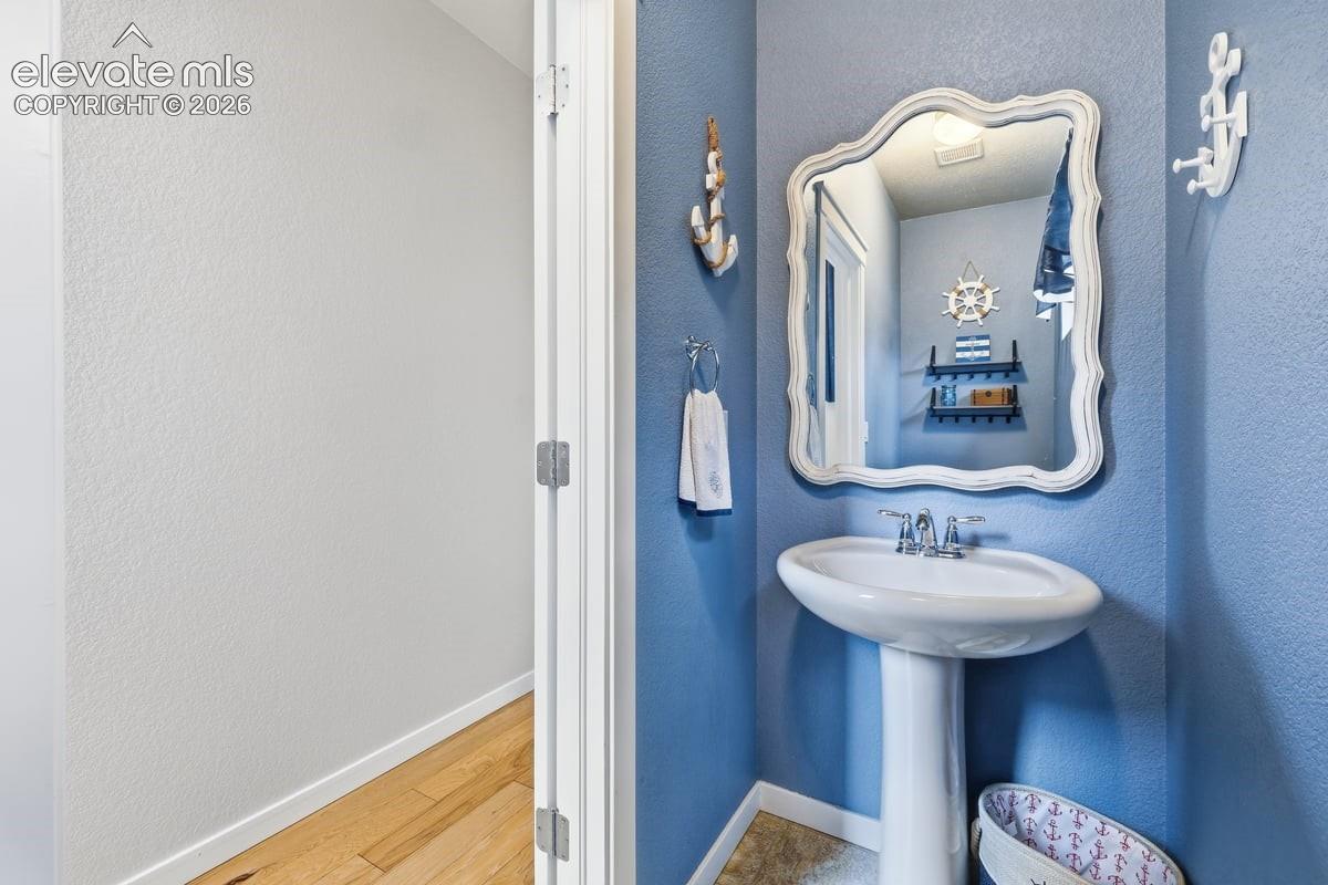 Listing photo 28 for 3502 Red Baron Drive