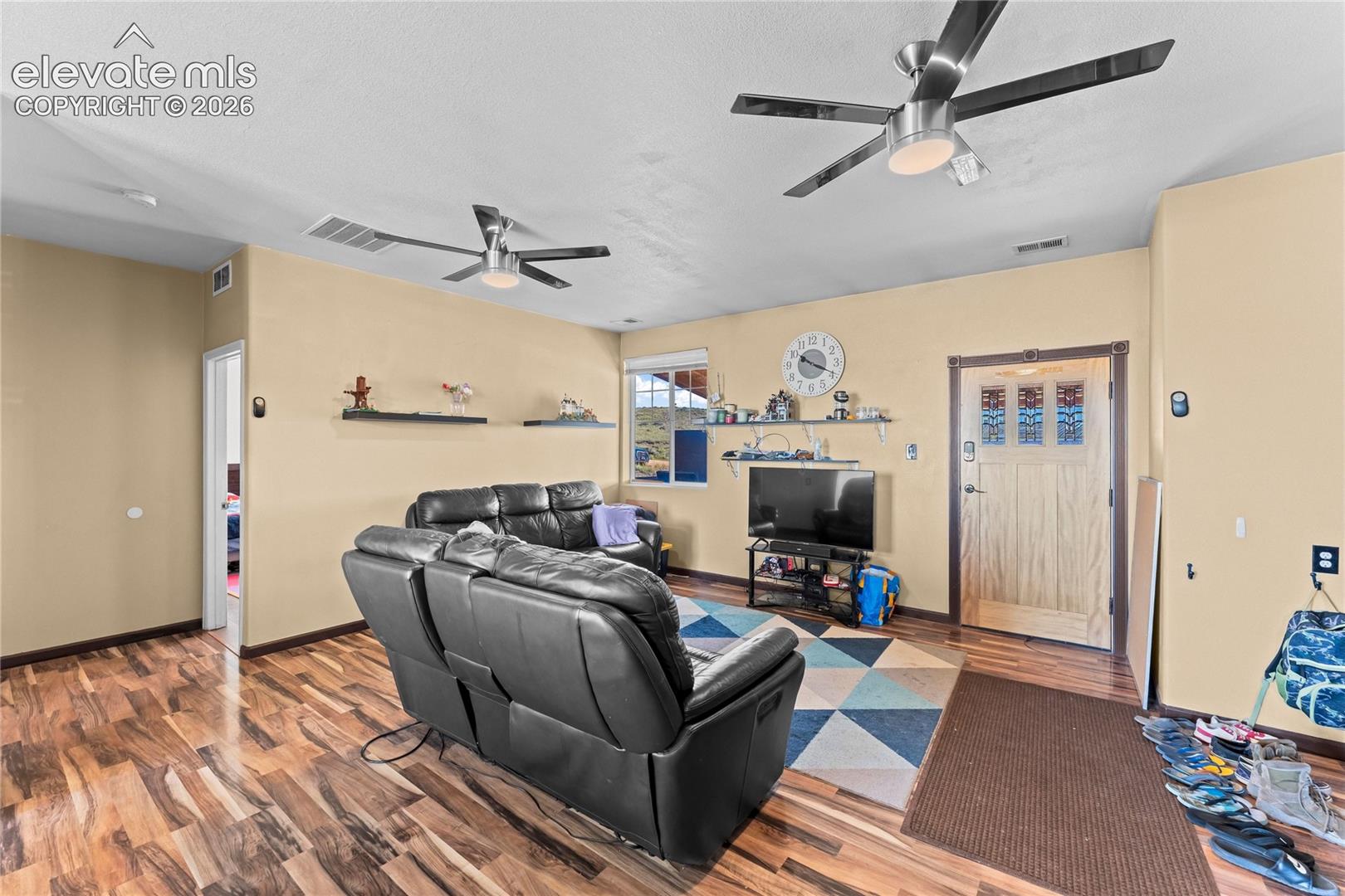 Listing photo 4 for 5733 Pronghorn Road