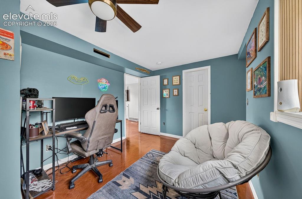Listing photo 20 for 1345 Southmoor Drive