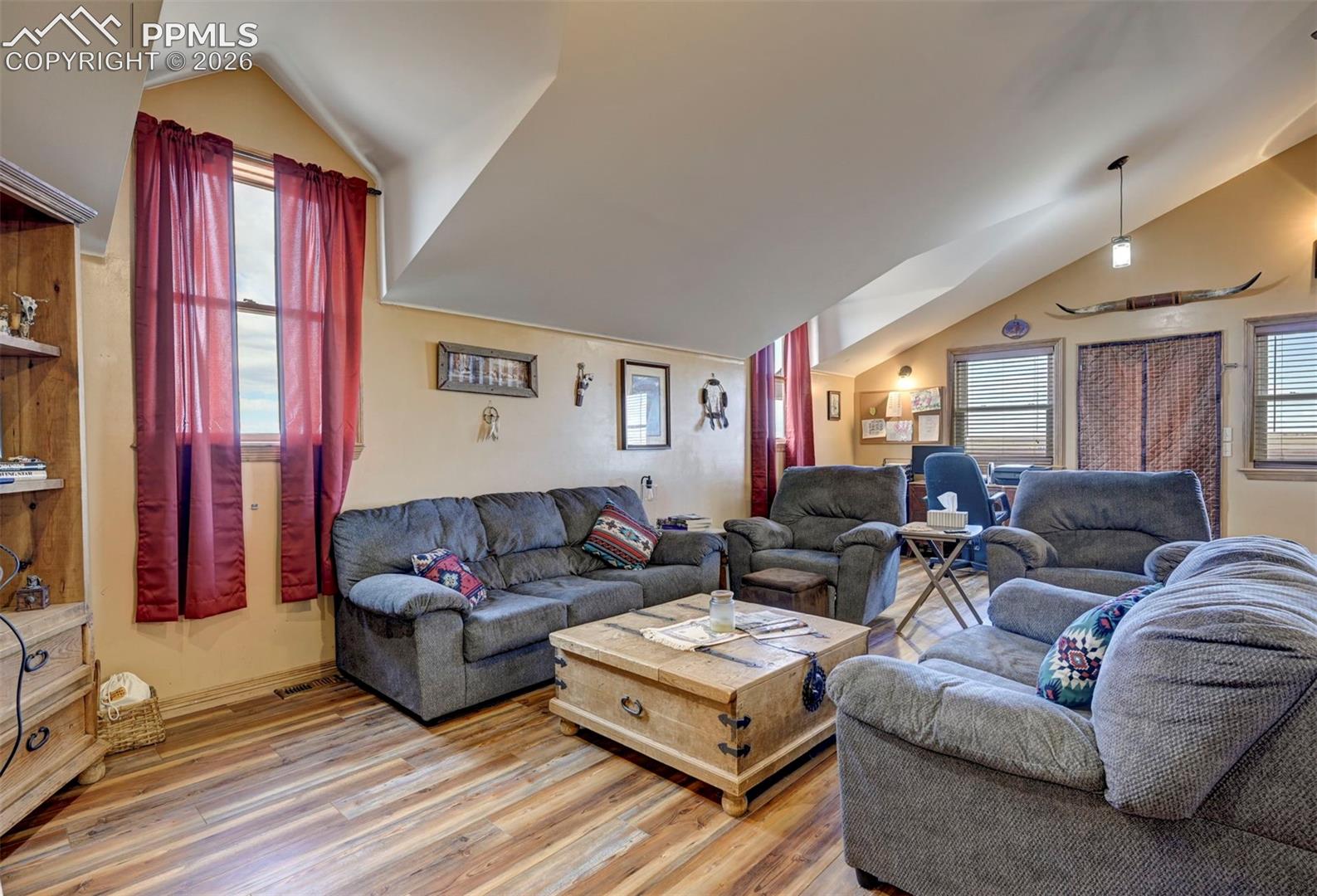 Listing photo 7 for 16814 County Road 1