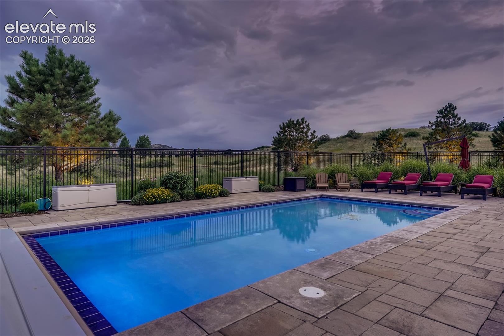 Listing photo 14 for 5671 Campina Way