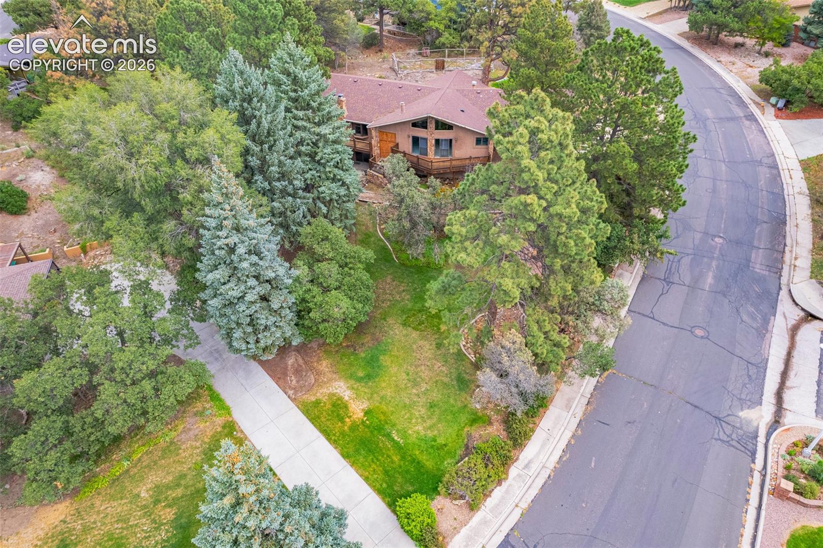 Listing photo 39 for 3510 David Lane