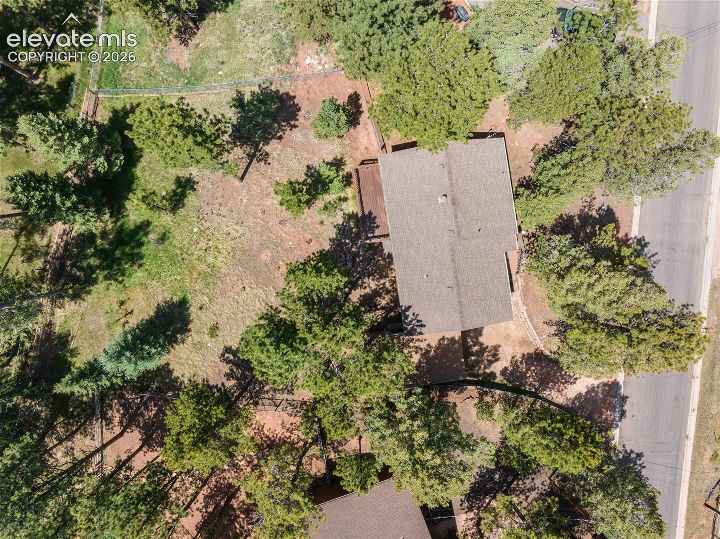 Listing photo 38 for 1257 W Midland Avenue