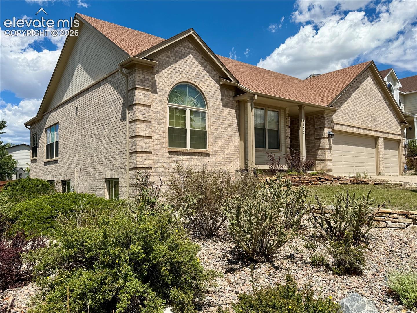 8402 Sutterfield Drive, photo 2