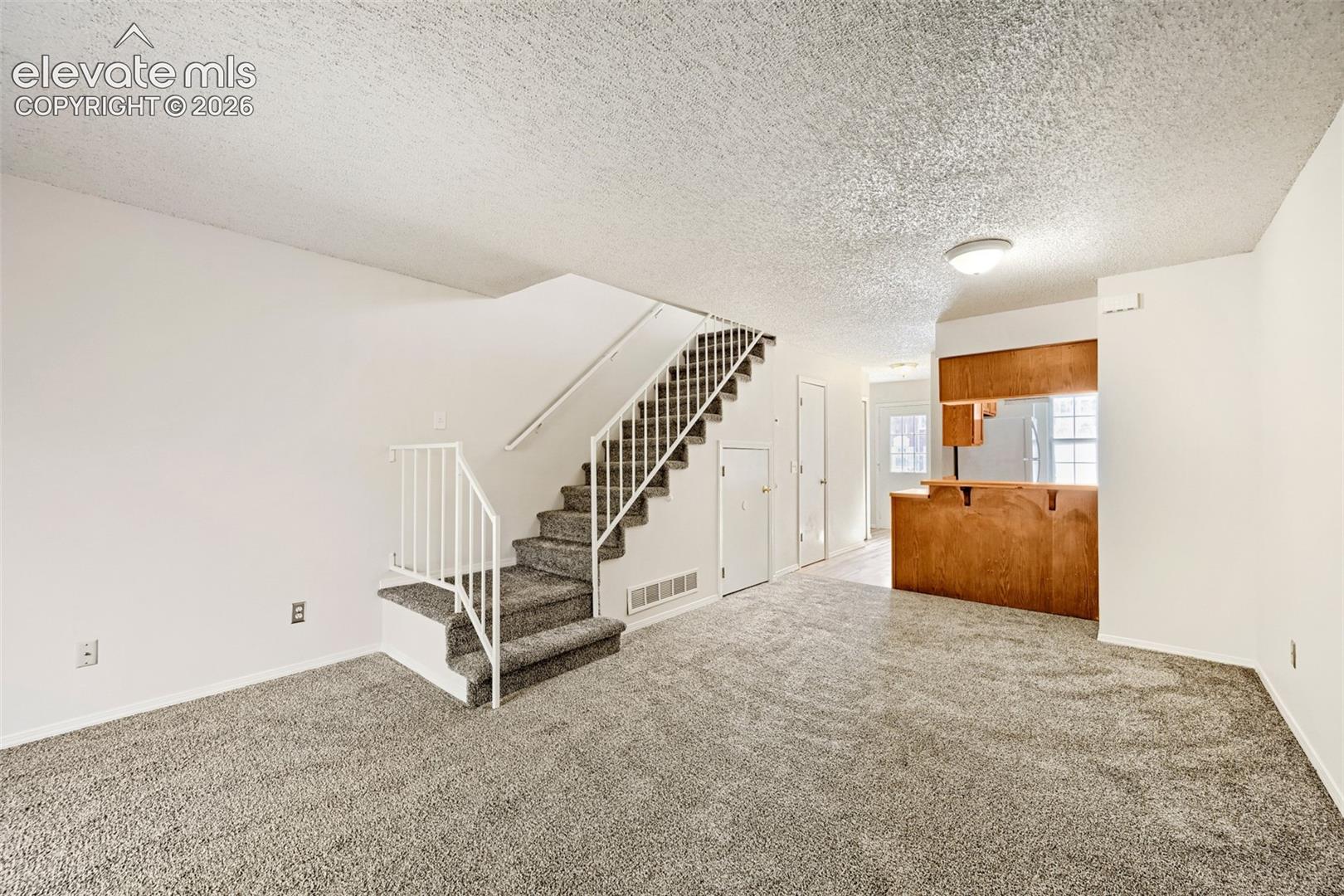 Listing photo 8 for 4128 Charleston Drive