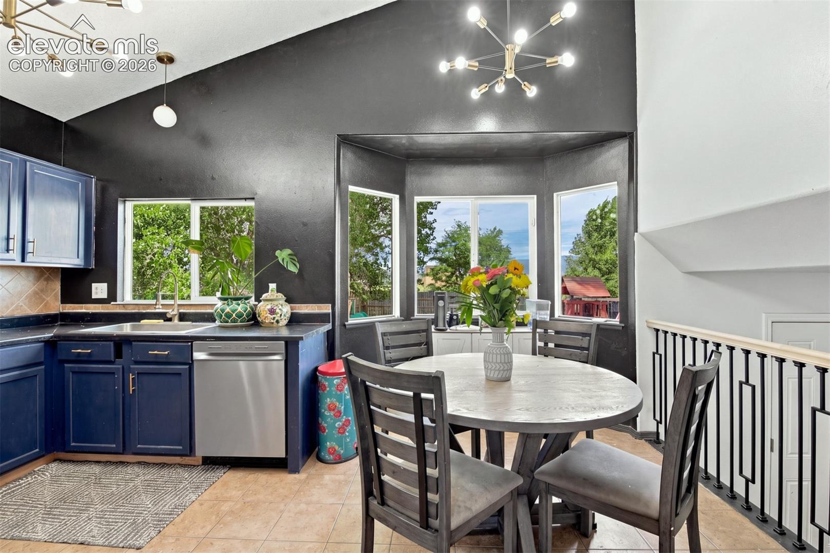 Listing photo 4 for 11224 Berry Farm Road