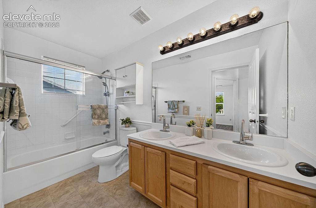 Listing photo 21 for 4465 Charing Drive